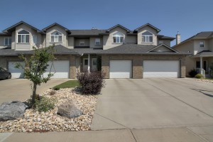 11528-11-Avenue-SW-Edmonton-AB-large-002-Front-of-House-1500x1000-72dpi
