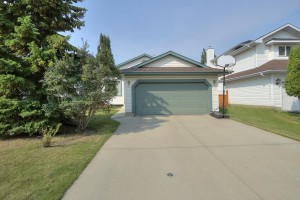 1171-Kane-Wynd-NW-Edmonton-AB-large-001-4-Front-of-Home-1500x1000-72dpi