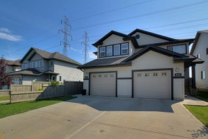 2129-29-St-NW-Edmonton-AB-T6T-large-001-Front-Exterior-1500x1000-72dpi