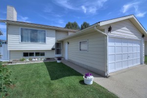 4120-27-Ave-NW-Edmonton-AB-T6L-large-001-29-Front-of-Home-1500x1000-72dpi